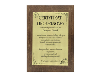 Urodzinowy certyfikat z grawerem – dyplom drewniany na prezent urodziny