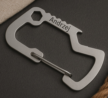 Brelok karabińczyk Z GRAWREM na prezent multitool dla taty dziadka